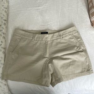 Land’N Sea Khaki Shorts - Size 10